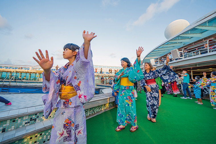 和平船七成為日本旅人，可體驗豐富的日本文化。