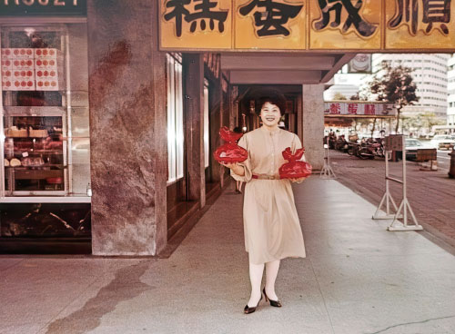 50多年前,吳楊愛珠與丈夫用165萬元買下位在忠孝東路上的二店,隨 著東區逐漸熱絡,順成也逐年成長,成為台北家喻戶曉的西點名店。
