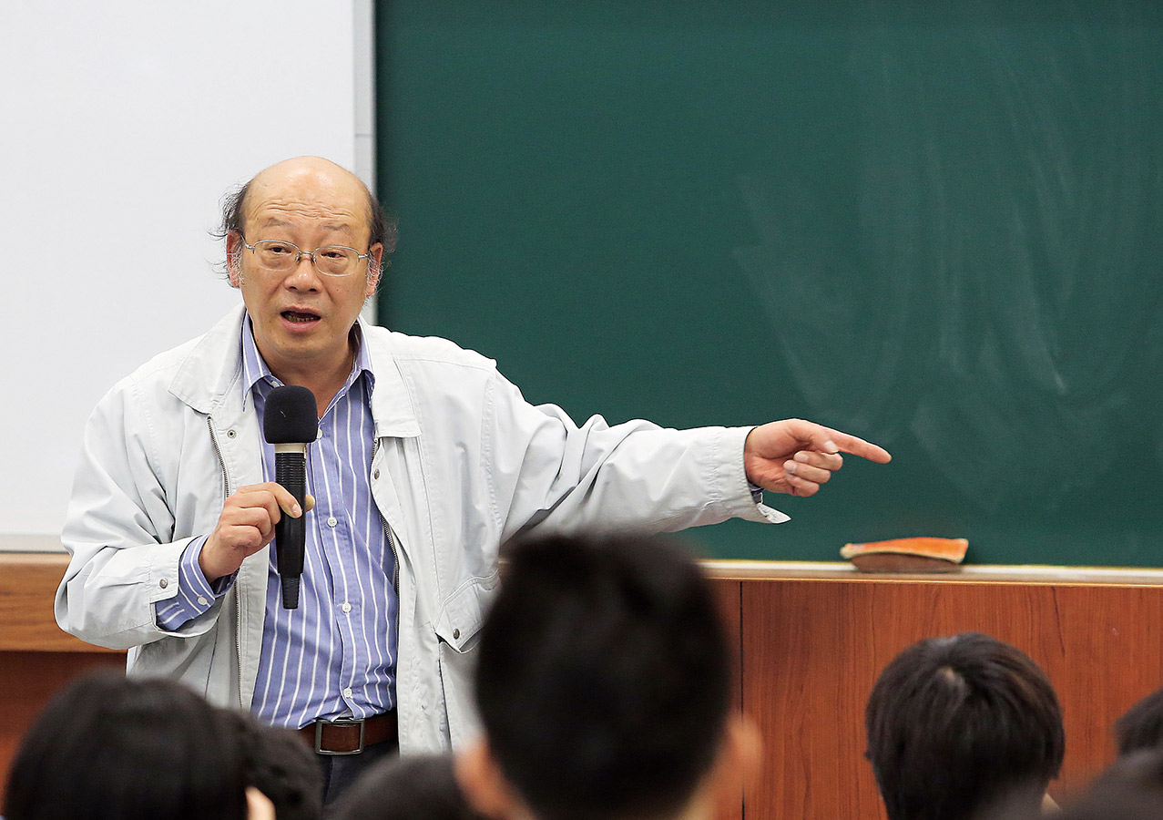 台大教授李茂生