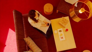 ボルドーカラーの洗礼空間「星野リゾート リゾナーレ八ヶ岳」お部屋でワインに包まれて