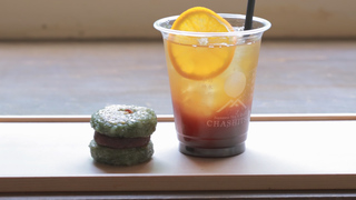 人気上昇中！「CHASHITSU」の斬新すぎる和スイーツ”おはぎバーガー”って？