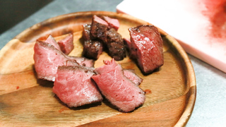 肉LOVER必見!肉バル「塊肉酒場 LOVE&29」でヘルシーな赤身肉を食べ比べ