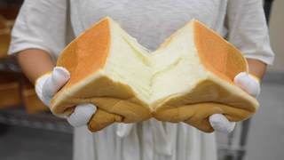 毎日1,000本以上を焼き上げる!魔法の生食パン「乃が美 はなれ たまプラーザ店」