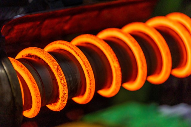 ニッパツは、世界トップクラスの総合ばねメーカーです。