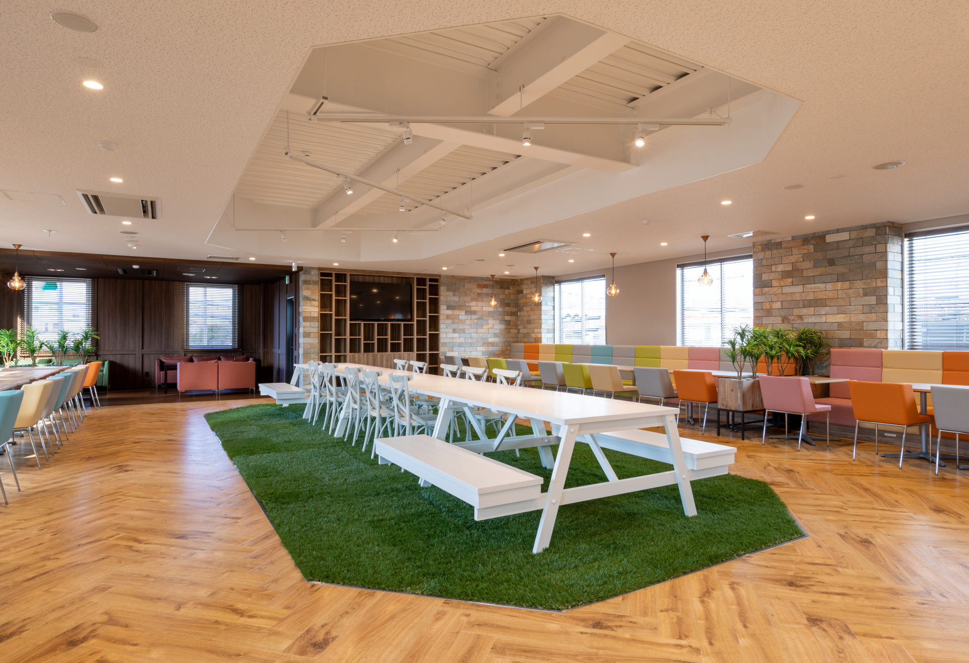 実は『昼食が無料』