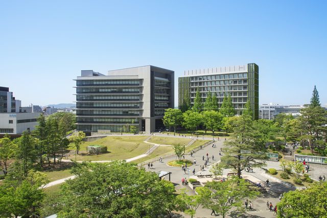 福岡大学