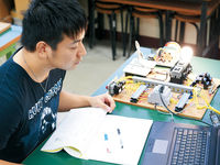 学部・学科・コース情報