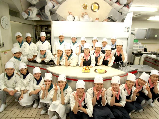 ユマニテク調理製菓専門学校の写真