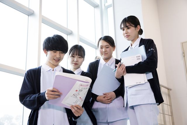 専門学校 北九州看護大学校
