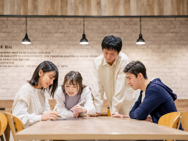 富山情報ビジネス専門学校
