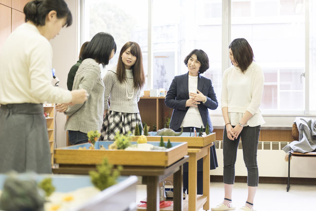 人間社会学部 総合心理学科 臨床心理コース 公認心理師・臨床心理士の資格取得や こころのケアのエキスパートを目指した学び