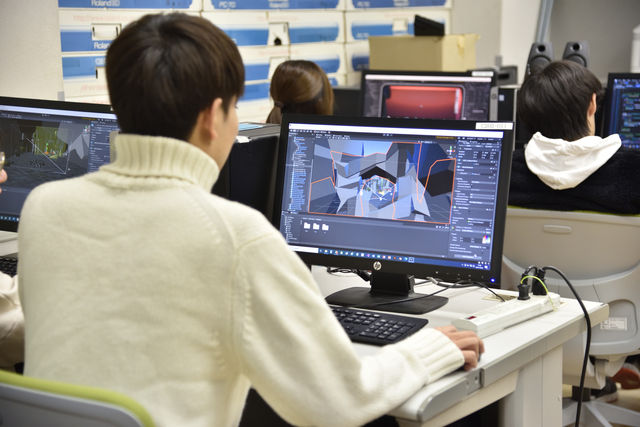 情報システム科 ゲームクリエイターコース2年制 現役ゲームクリエイターに実践的な ゲームプログラミングと知識を学ぶ