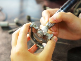 【プロダクトデザイン学科】金属工房でシルバーリング制作体験の画像