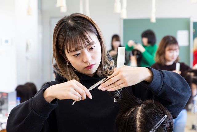 群馬県美容専門学校
