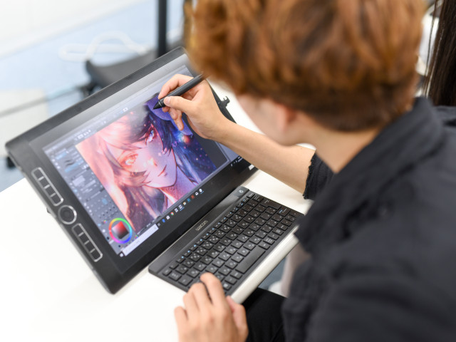 全日課程 クリエイター学部 イラスト科(2年制) 幅広いオーダーをカバーするデザイン力や画力を磨く