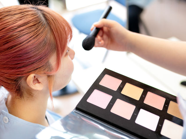 美容科 キレイを創る技術と感性を学び、信頼できる美容師をめざす