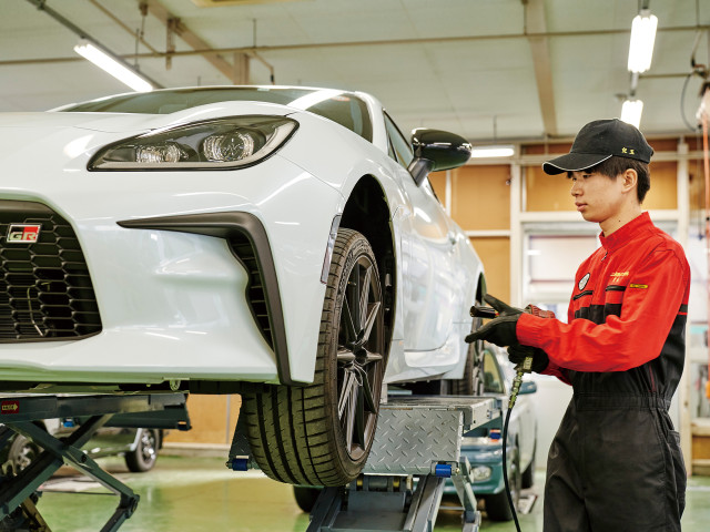 二級自動車工学科 人とクルマの、未来を支えるエンジニアに