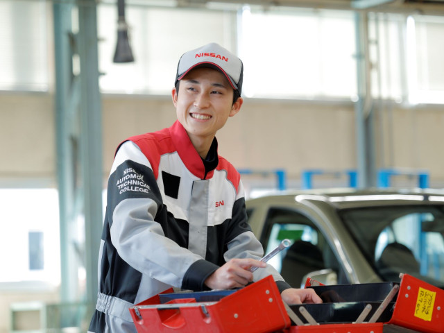 専門学校 日産横浜自動車大学校