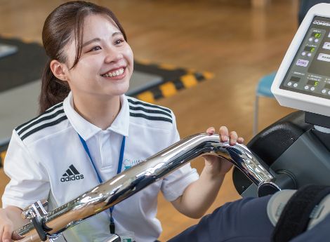 スポーツウェルネス科 スポーツインストラクターコース フィットネスクラブや総合型スポーツクラブのインストラクターを目指す。