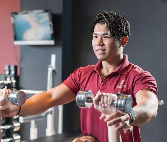 スポーツトレーナー科 パーソナルトレーナーコース 最高のパフォーマンスを引き出す確かなトレーニング技術・指導力を身につける。