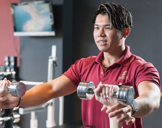 スポーツトレーナー科 パーソナルトレーナーコース 最高のパフォーマンスを引き出す確かなトレーニング技術・指導力を身につける。