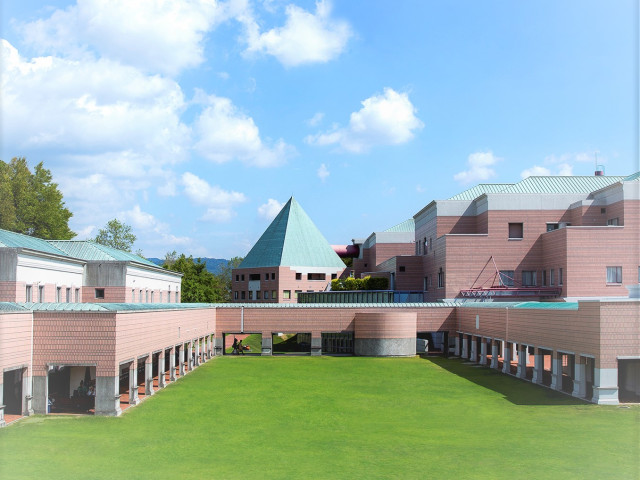 大阪芸術大学短期大学部