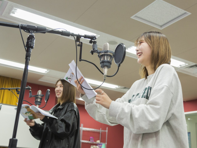 声優学科 声優専攻 基礎から演技を学び、様々な表現テクニックを身につけて声優としての幅広い演技力を習得
