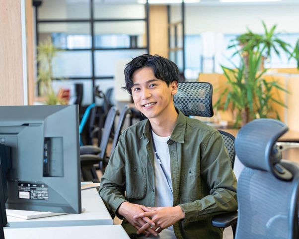 情報ビジネス学科 情報処理コース ★高度な企業ニーズに応えられるWebサイトの作成・運営までを担う管理者を目指します！