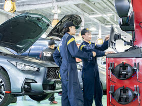 自動車工学科 2級コース 実践的な授業でプロのメカニック、カーエンジニアに！即戦力となる技術習得と自動車整備士の国家資格取得を目指す。