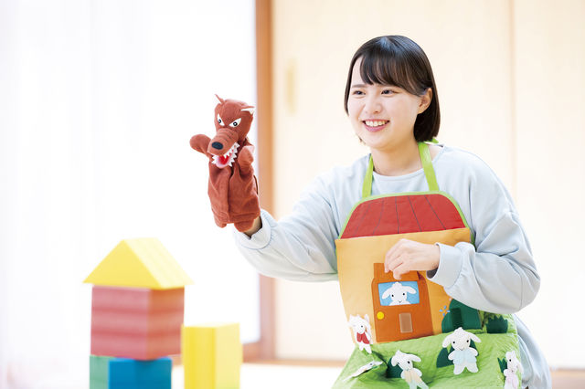 文学部 児童教育学科 幼児保育コース 地域の子育て拠点でもあるキャンパスで、保育と幼児教育の高度な専門性を養う