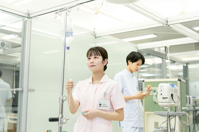 看護学部 看護学科 高度な知識・技術を持ち、心の通ったケアを行える看護職者に