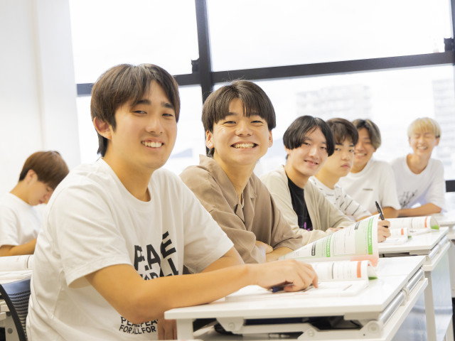 情報システム科 ITスペシャリストコース ITとビジネス　２つのスキル・資格を学びつくす！