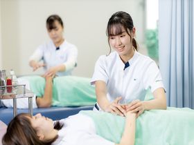 鍼灸学科 個性に寄り添い、人の「未来を創造する」鍼灸師へ