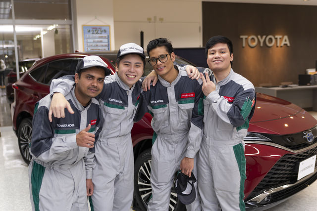 国際自動車整備科 3年間国家2級自動車整備士資格を取得し、トヨタ系企業系企業へ就職！