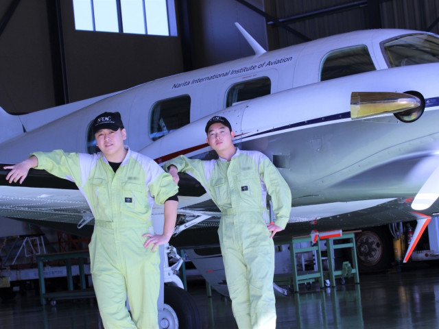 航空整備学科 タービンエンジン実習機シャイアンを使用した航空整備士養成が特徴！