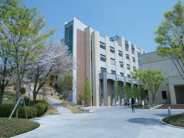 仙台白百合女子大学