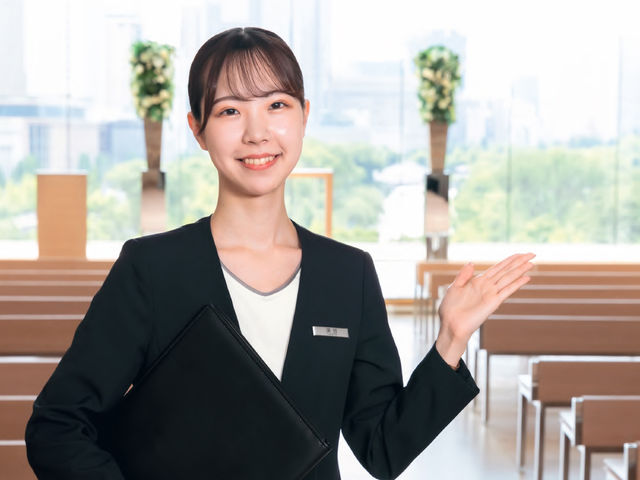 ブライダルプロデュース科 演出も会場も衣裳もブーケも。結婚式をトータルでプロデュースする力が身に付く！