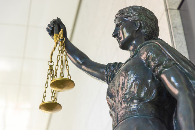 法学部 地球規模の法化社会を読み解く 「グローバルなリーガルマインド」を養成