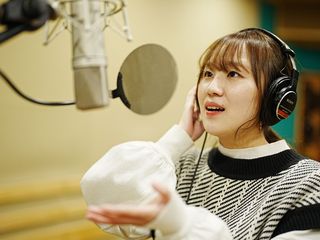 プロ用の設備を備えたレコーディングスタジオ