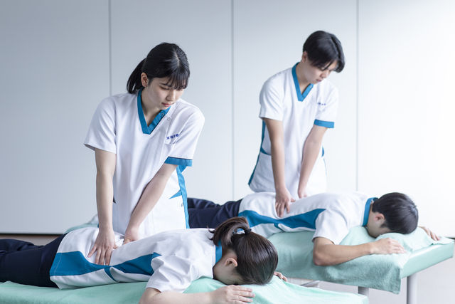 鍼灸マッサージ科 知識・技術・コミュニケーション力を兼ね備えた鍼灸マッサージ師を育成