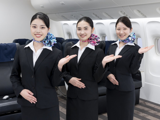エアライン科 グランドスタッフコース 航空、鉄道、船舶など、旅にまつわる高い知識、技能、ホスピタリティを学び、業界のプロフェッショナルとして活躍する