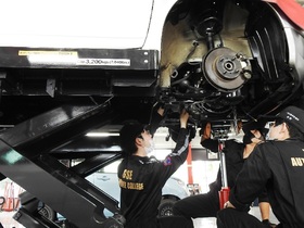 専門学校越生自動車大学校夏休みSPイベント　選べる整備体験☆とことんクルマ＆バイク整備体験Day！