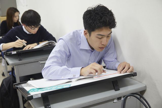 建築 効率的なカリキュラムで、ムダなく建築を基礎から学ぶ。