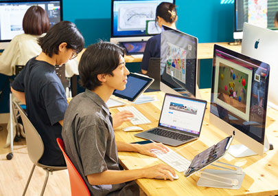 芸術情報学部 情報表現学科 美術・デザインコース アーティストとしての基礎力と表現力を養う