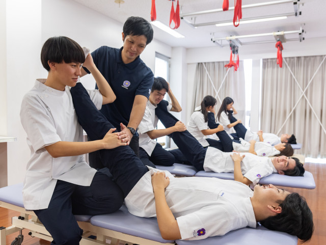 理学療法学科　金武校 理学療法学科　金武校