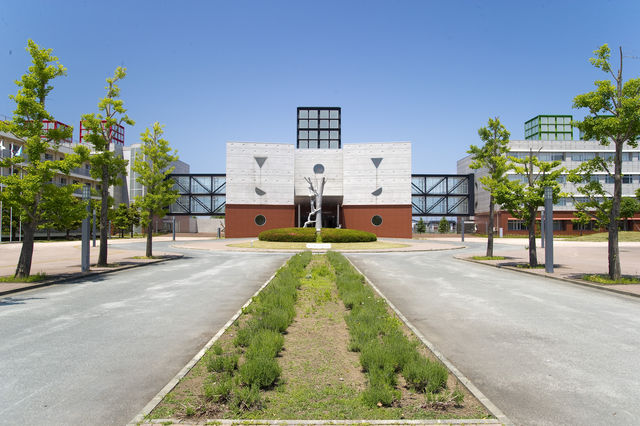 青森県立保健大学