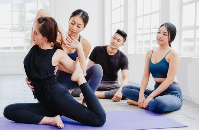 スポーツ学科 フィットネストレーナーコース フィットネストレーナーは、今後ますます必要とされる職業です！