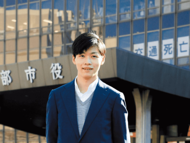 行政学科 公務員事務初級コース 1年目で公務員事務職試験の合格をめざします