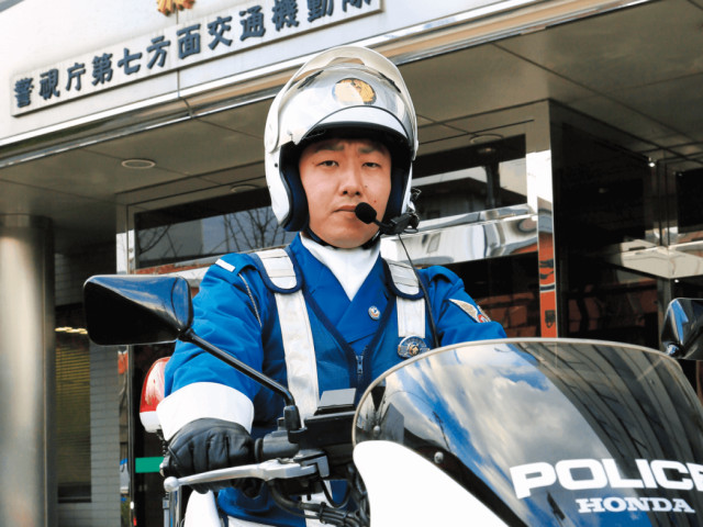 行政学科 警察官･消防官･自衛官コース 1年目で公務員公安職試験の合格をめざします