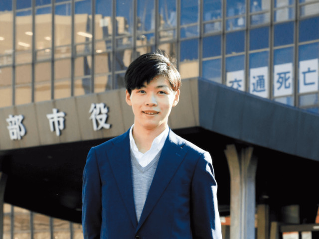 行政学科 公務員事務初級コース 1年目で公務員事務職試験の合格をめざします